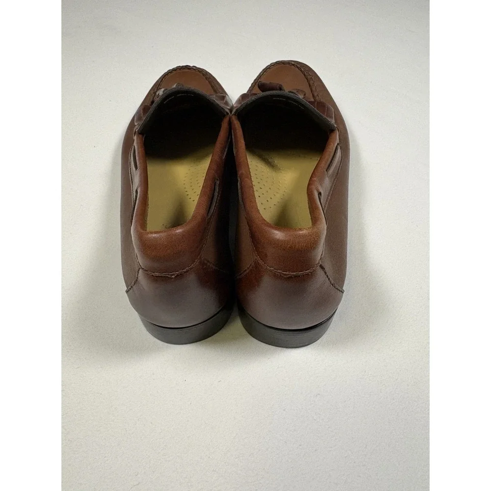 GH Bass Weejuns Kiltie Tassel Loafers Brown Leather Mens Size 7.5 M 6152 Preppy